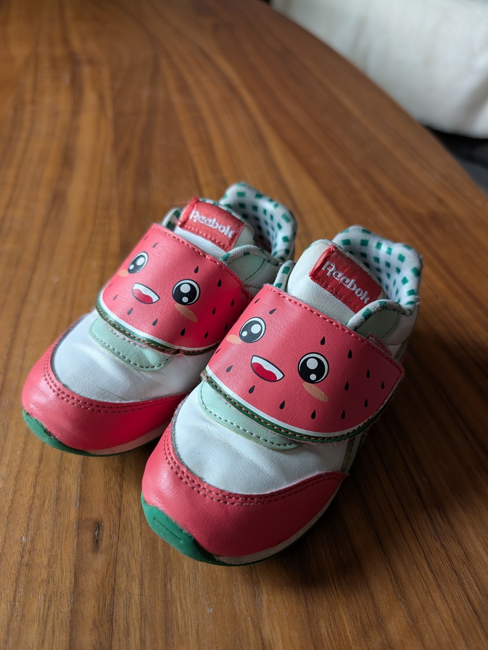 Reebok Kids Toddler Watermelon Sneakers Size 8